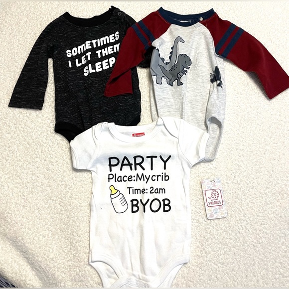 Garanimals Other - 6-9 month onesies
